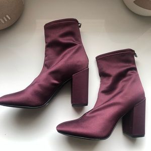 Jessica Simpson Burgundy Booties